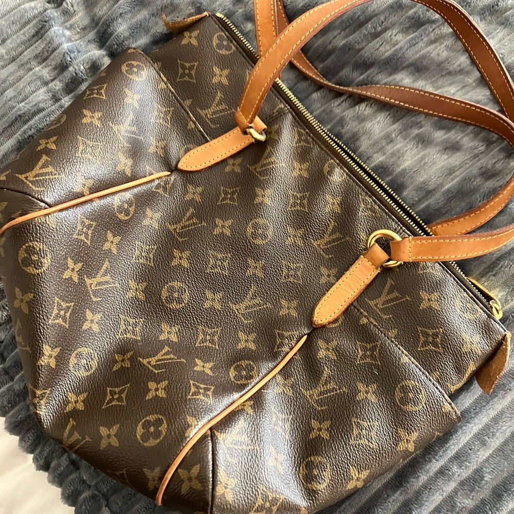 Louis Vuitton Monogram Totally PM Bag with dust bag